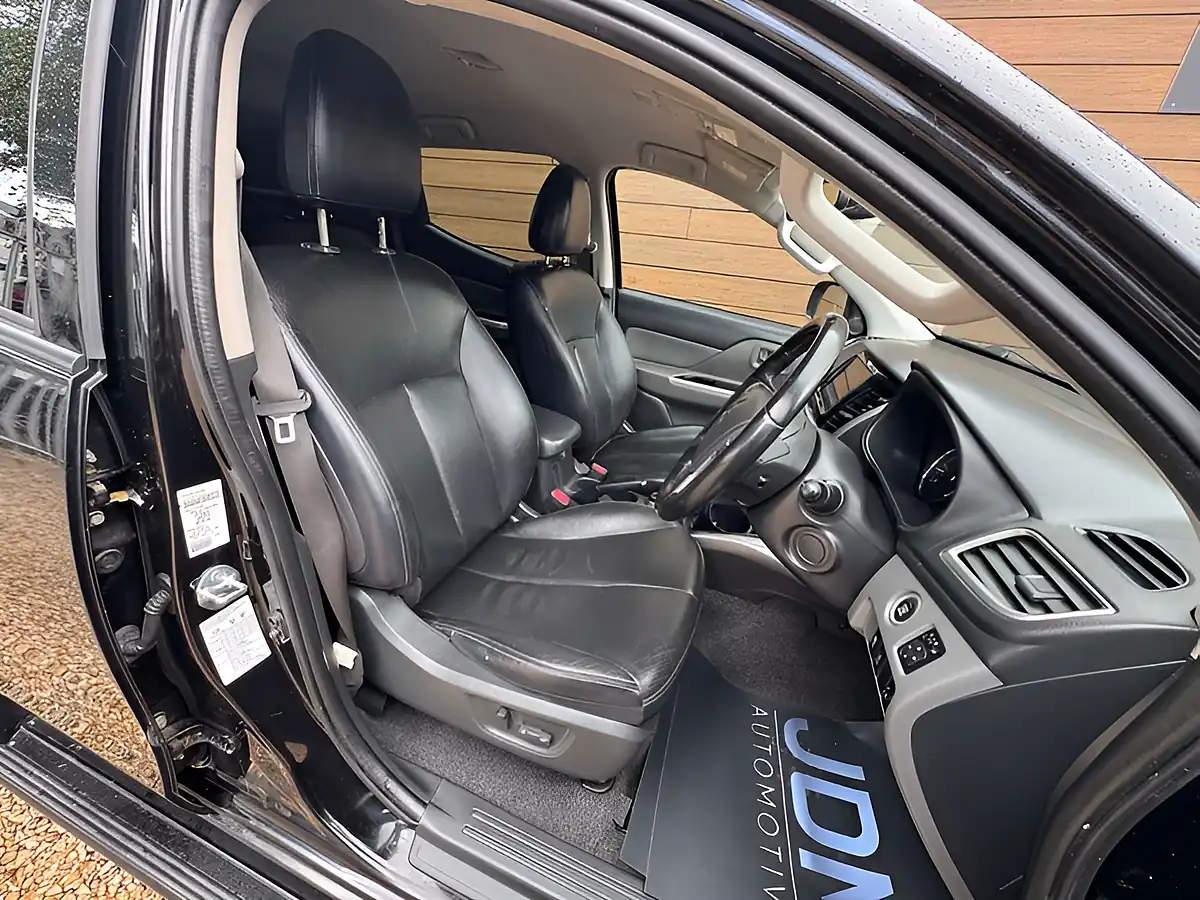 Used 2019 Mitsubishi L200 Black Edition Black - Interior and Exterior details 14