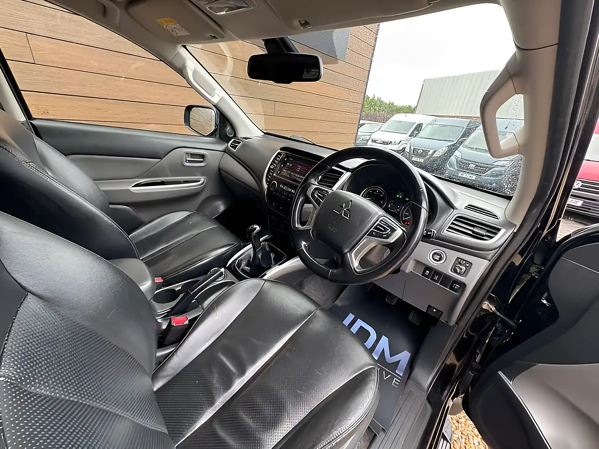 Used 2019 Mitsubishi L200 Black Edition Black - Interior and Exterior details 15