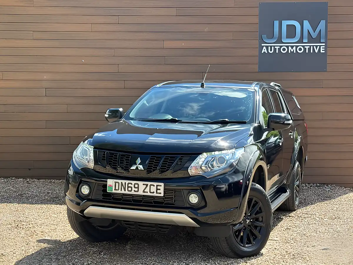 Used 2019 Mitsubishi L200 Black Edition Black - Interior and Exterior details 9