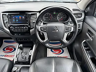 Used 2019 Mitsubishi L200 Challenger Grey - Interior and Exterior details 12