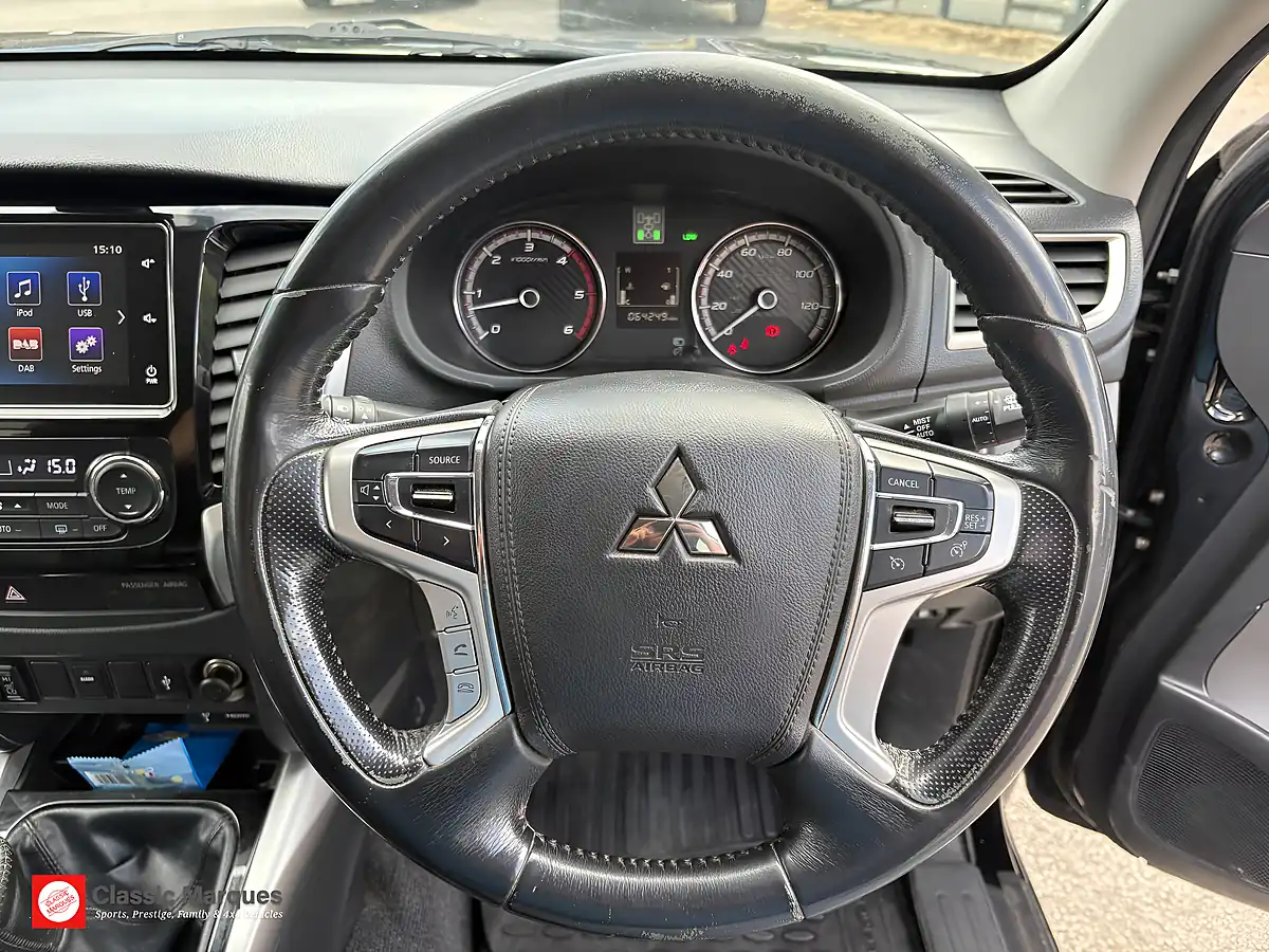 Used 2019 Mitsubishi L200 Dc Challenger Black - Interior and Exterior details 15