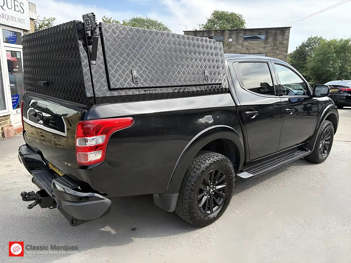 Used 2019 Mitsubishi L200 Dc Challenger Black - Interior and Exterior details 8