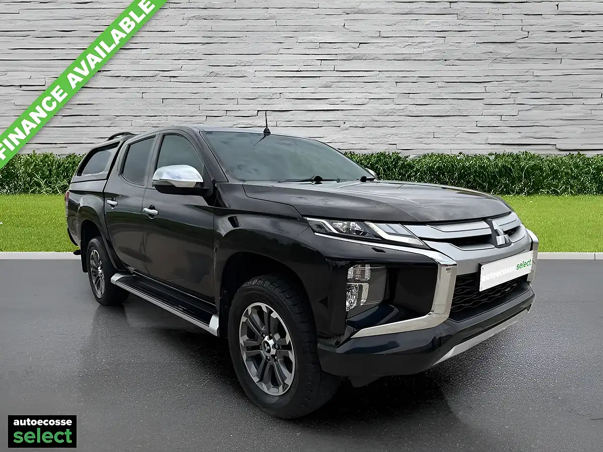 Used 2019 Mitsubishi L200 Warrior Black - Front View