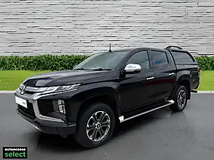 Used 2019 Mitsubishi L200 Warrior Black - Interior and Exterior details 5