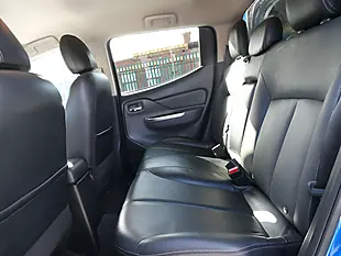 Used 2019 Mitsubishi L200 Warrior Blue - Interior and Exterior details 13