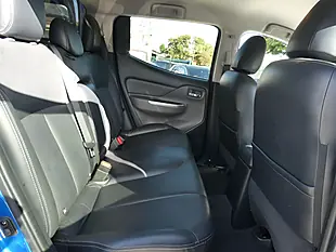 Used 2019 Mitsubishi L200 Warrior Blue - Interior and Exterior details 14