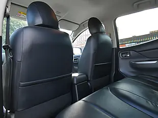 Used 2019 Mitsubishi L200 Warrior Blue - Interior and Exterior details 15