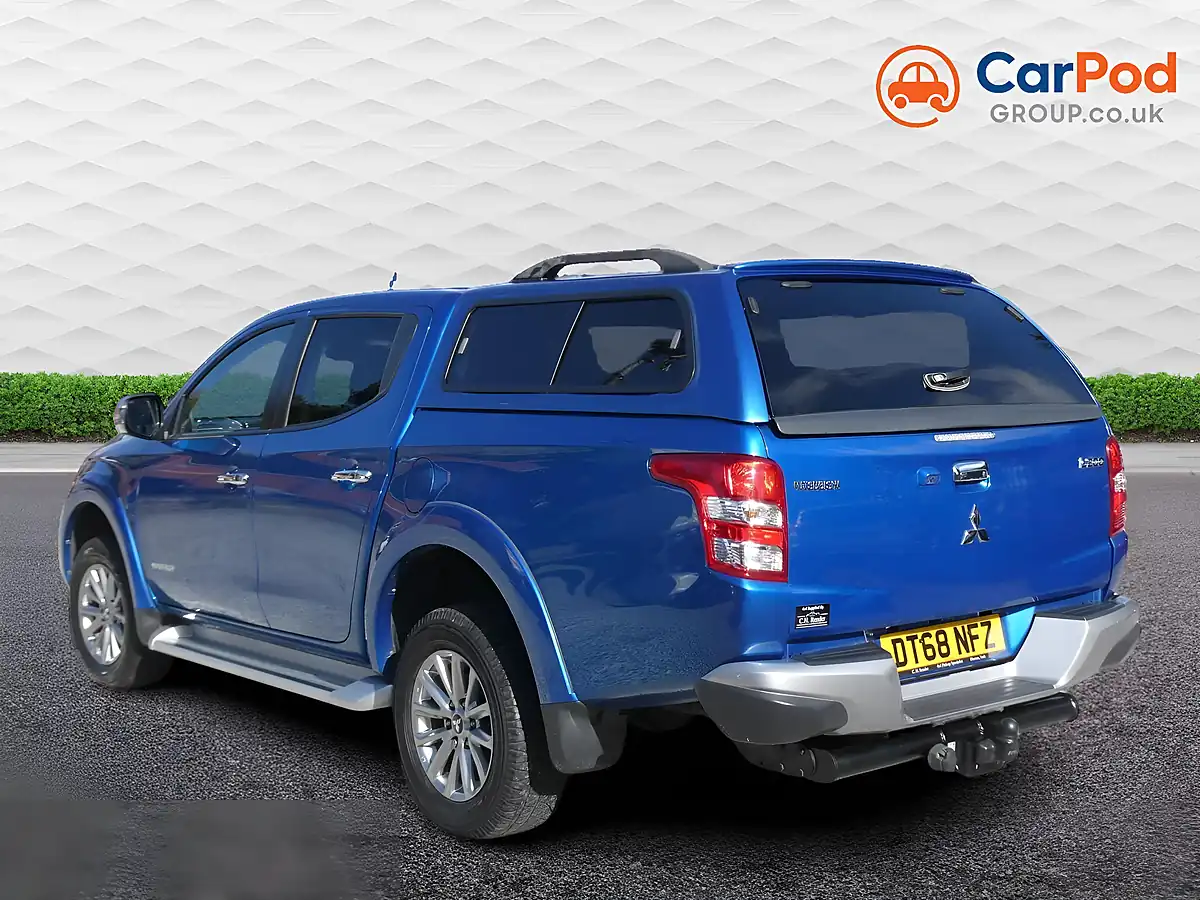 Used 2019 Mitsubishi L200 Warrior Blue - Interior and Exterior details 4