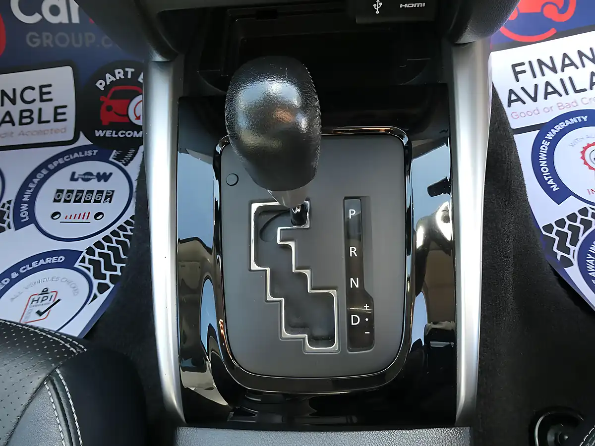 Used 2019 Mitsubishi L200 Warrior Blue - Interior and Exterior details 9