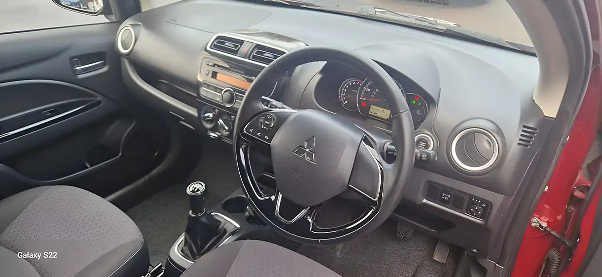 Used 2019 Mitsubishi Mirage 3 Purple - Interior and Exterior details 11