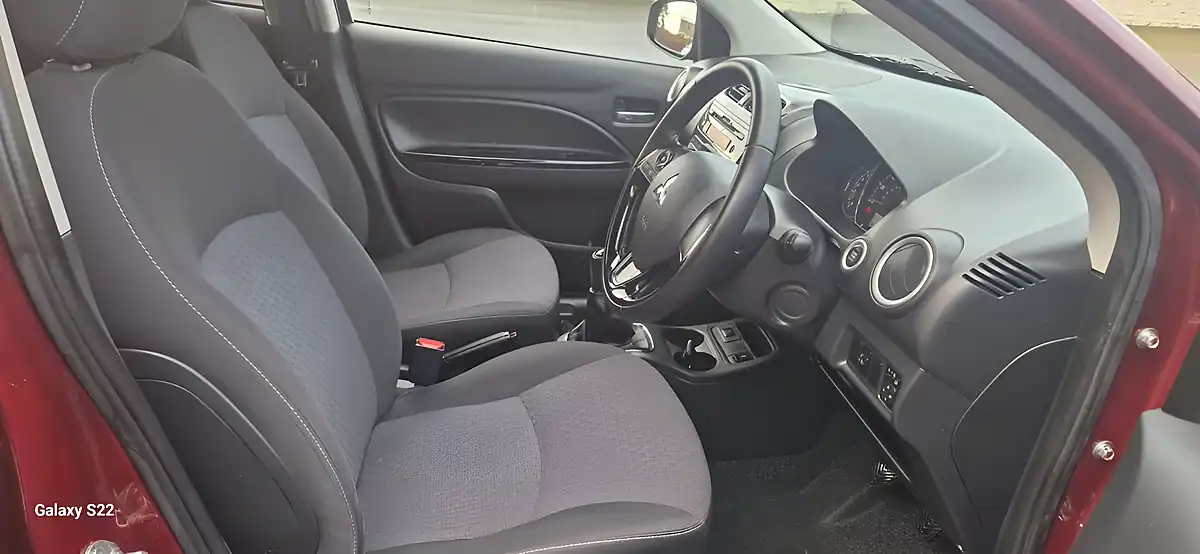 Used 2019 Mitsubishi Mirage 3 Purple - Interior and Exterior details 14