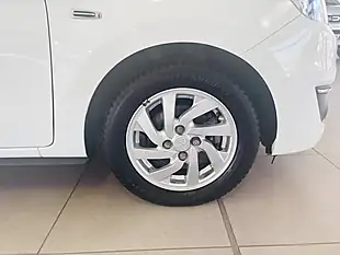 Used 2019 Mitsubishi Mirage 3 White - Interior and Exterior details 11