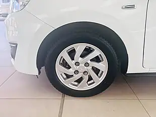 Used 2019 Mitsubishi Mirage 3 White - Interior and Exterior details 15