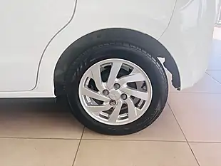 Used 2019 Mitsubishi Mirage 3 White - Interior and Exterior details 17