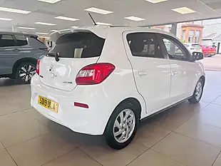 Used 2019 Mitsubishi Mirage 3 White - Interior and Exterior details 9