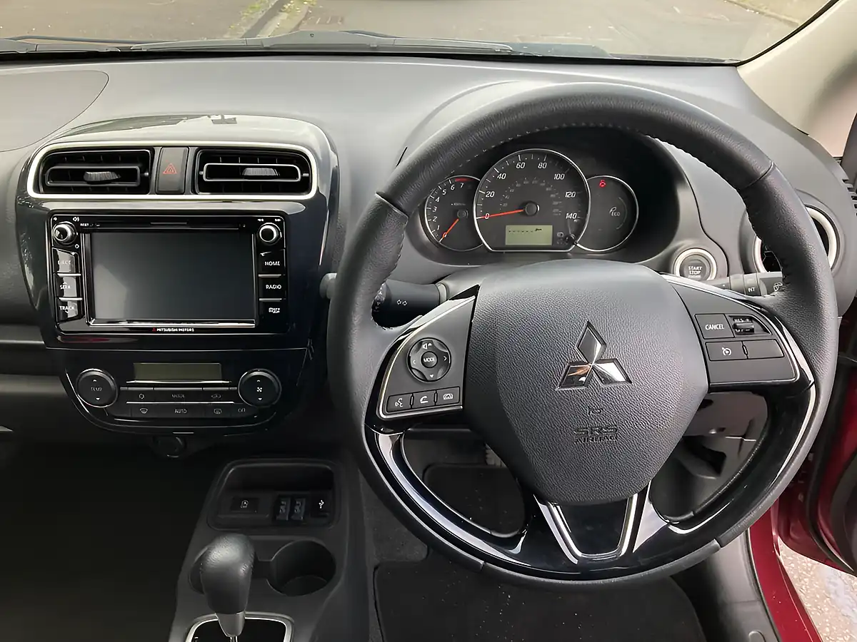 Used 2019 Mitsubishi Mirage 4 Purple - Interior and Exterior details 13