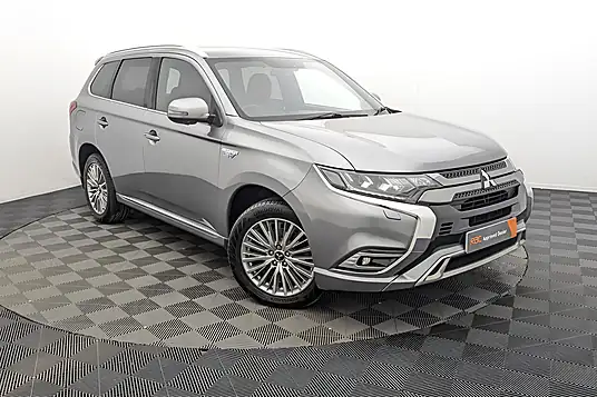 2019 Mitsubishi Outlander 2.4h TwinMotor 13.8kWh