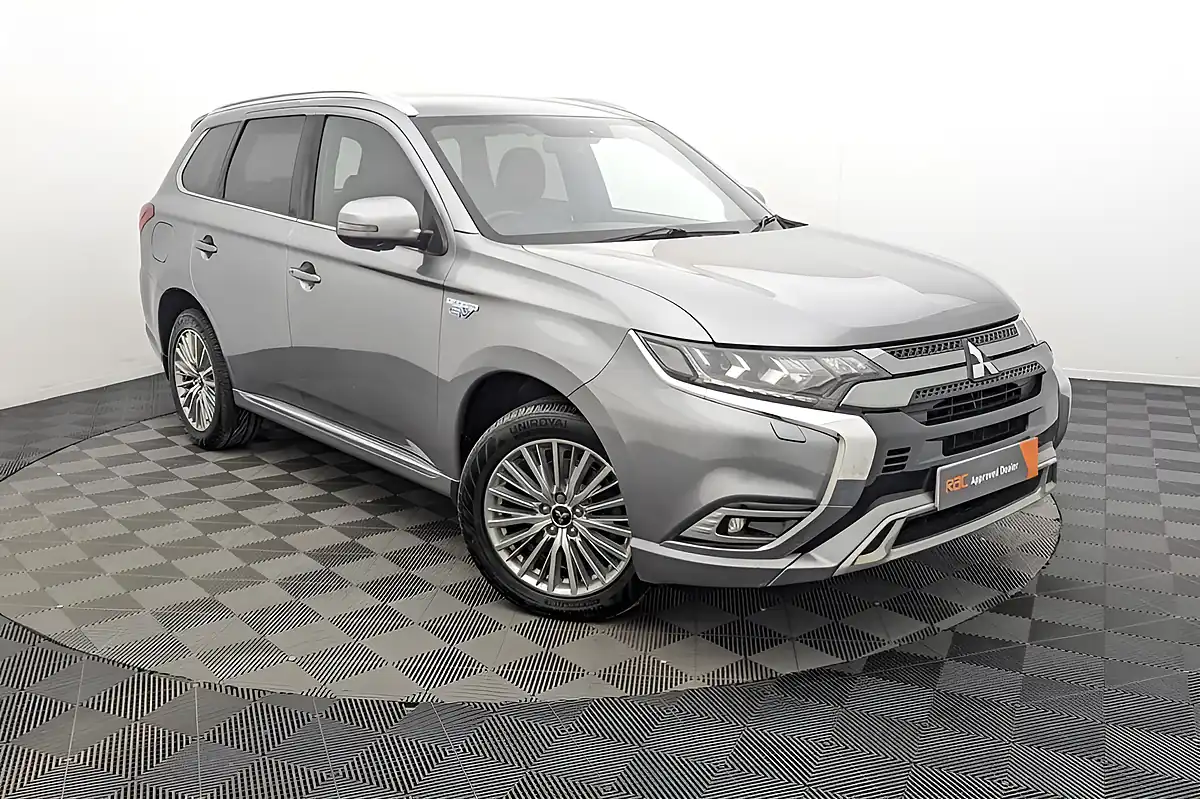 Used 2019 Mitsubishi Outlander 4h Grey - Front View