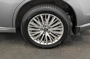 Used 2019 Mitsubishi Outlander 4h Grey - Interior and Exterior details 20