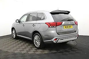 Used 2019 Mitsubishi Outlander 4h Grey - Interior and Exterior details 7