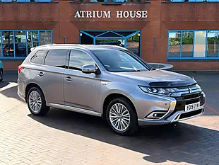 Used 2019 Mitsubishi Outlander 4hs Grey - Interior and Exterior details 2