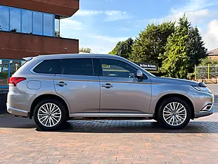 Used 2019 Mitsubishi Outlander 4hs Grey - Interior and Exterior details 4