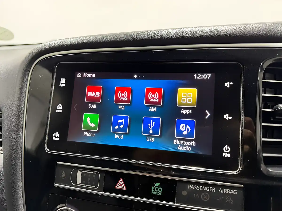 Used 2019 Mitsubishi Outlander Amethyst Black - Interior and Exterior details 15