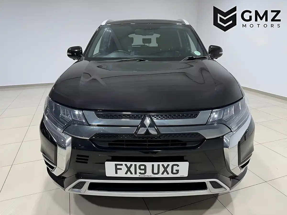 Used 2019 Mitsubishi Outlander Amethyst Black - Interior and Exterior details 2