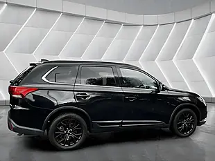 Used 2019 Mitsubishi Outlander Black Black - Interior and Exterior details 8