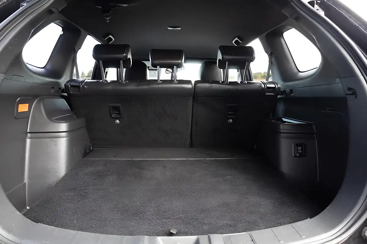 Used 2019 Mitsubishi Outlander Dynamic Safety Black - Interior and Exterior details 16