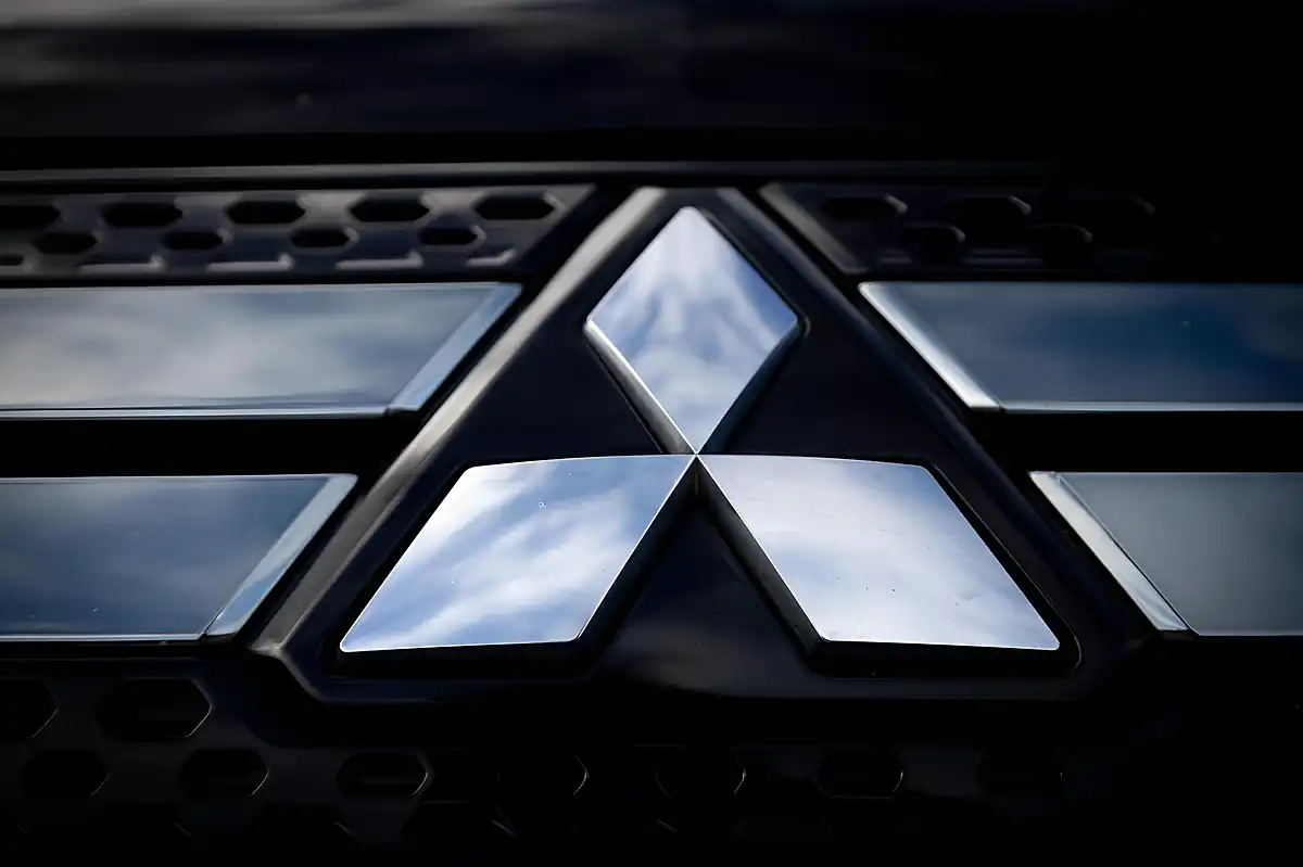 Used 2019 Mitsubishi Outlander Dynamic Safety Black - Interior and Exterior details 8