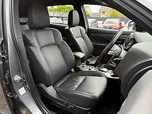 Used 2019 Mitsubishi Outlander Grey - Interior and Exterior details 11