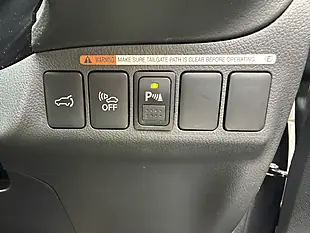 Used 2019 Mitsubishi Outlander Grey - Interior and Exterior details 12