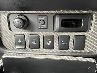 Used 2019 Mitsubishi Outlander Grey - Interior and Exterior details 16