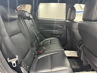Used 2019 Mitsubishi Outlander Grey - Interior and Exterior details 18