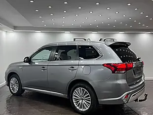 Used 2019 Mitsubishi Outlander Grey - Interior and Exterior details 7