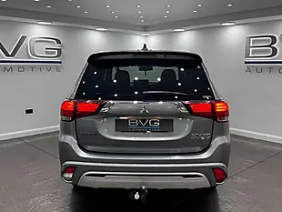 Used 2019 Mitsubishi Outlander Grey - Interior and Exterior details 8