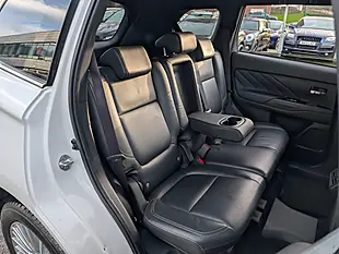 Used 2019 Mitsubishi Outlander - Interior and Exterior details 13