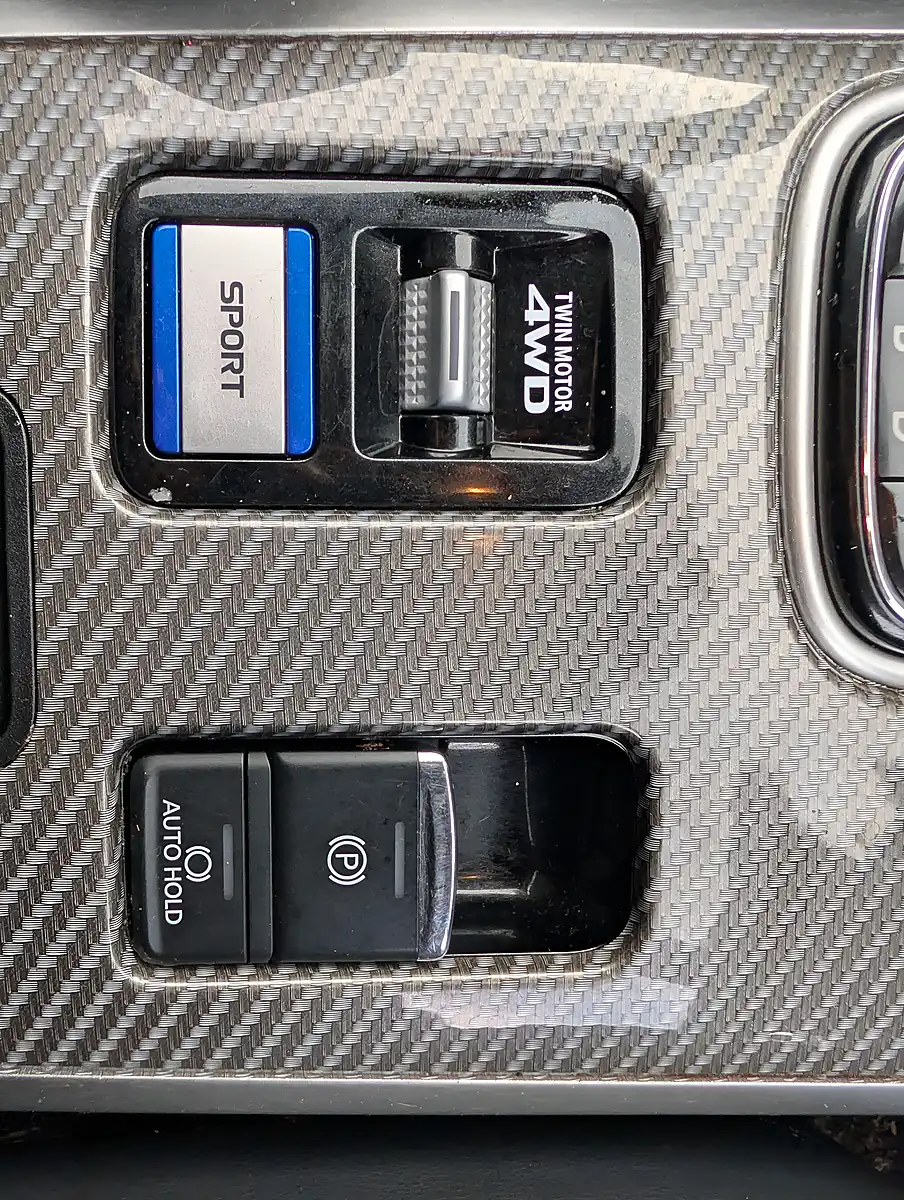 Used 2019 Mitsubishi Outlander - Interior and Exterior details 20