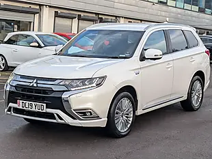 Used 2019 Mitsubishi Outlander - Interior and Exterior details 3