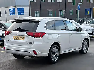 Used 2019 Mitsubishi Outlander - Interior and Exterior details 8