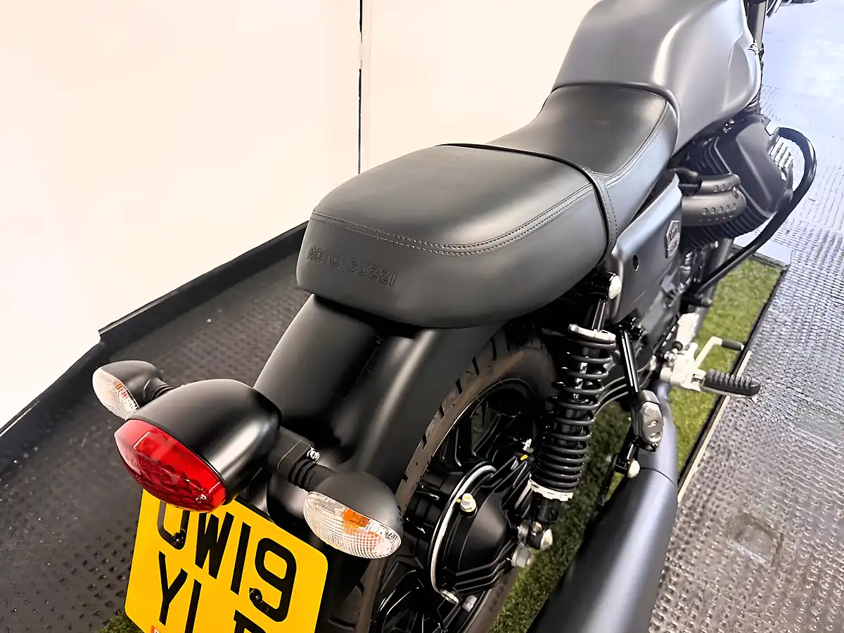 Used 2019 Moto Guzzi V7 Iii Stone Stone Grey - Interior and Exterior details 2