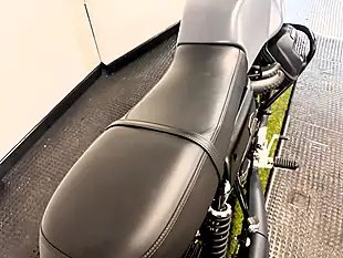 Used 2019 Moto Guzzi V7 Iii Stone Stone Grey - Interior and Exterior details 3