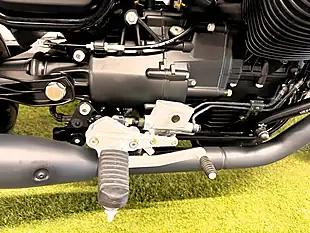 Used 2019 Moto Guzzi V7 Iii Stone Stone Grey - Interior and Exterior details 8