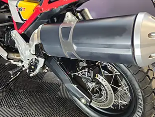 Used 2019 Moto Guzzi V85 Tt Yellow - Interior and Exterior details 11