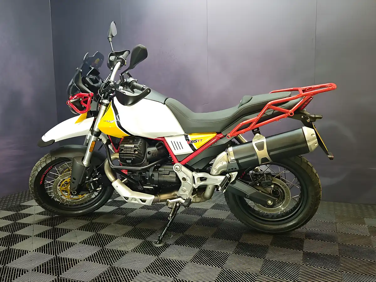 Used 2019 Moto Guzzi V85 Tt Yellow - Interior and Exterior details 19