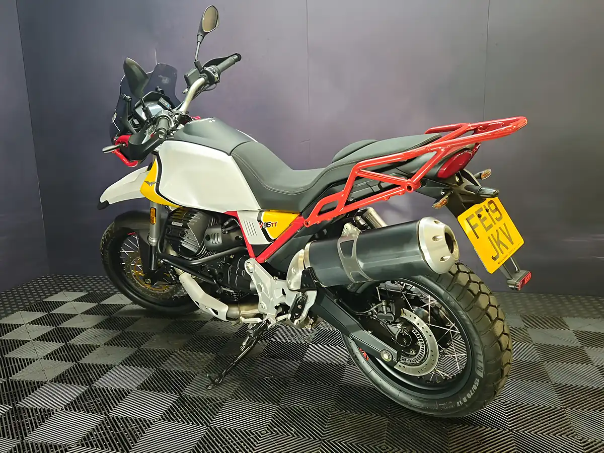 Used 2019 Moto Guzzi V85 Tt Yellow - Interior and Exterior details 6