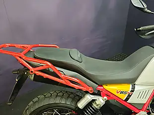 Used 2019 Moto Guzzi V85 Tt Yellow - Interior and Exterior details 8