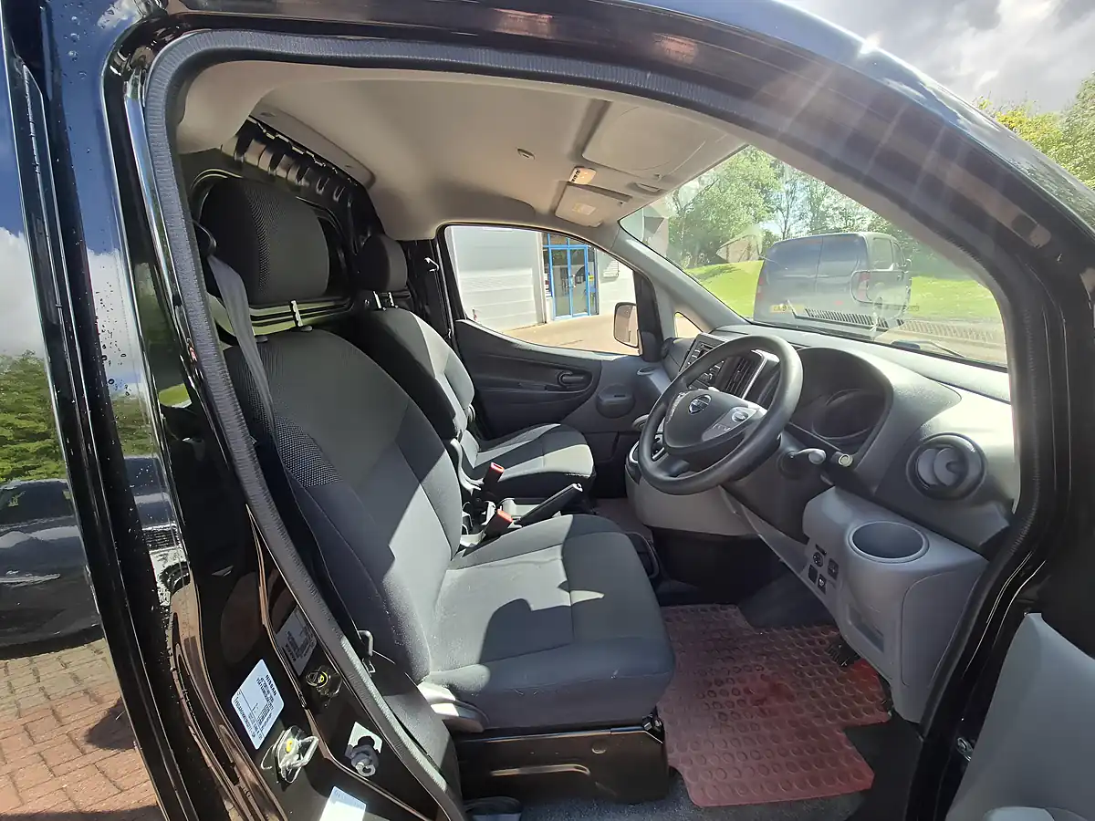 Used 2019 Nissan e-NV200 Acenta Black - Interior and Exterior details 18
