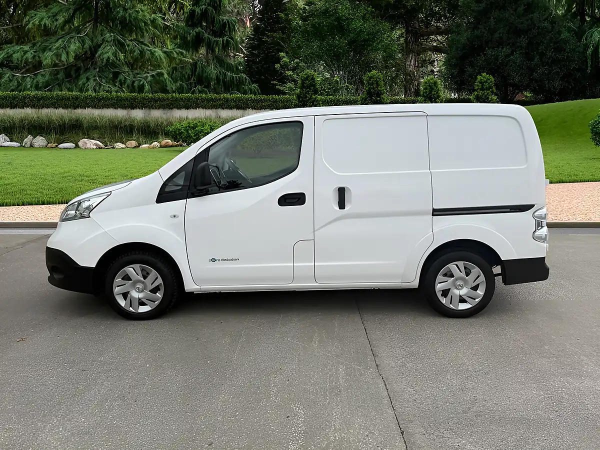 Used 2019 Nissan E-NV200 Acenta White - Interior and Exterior details 3